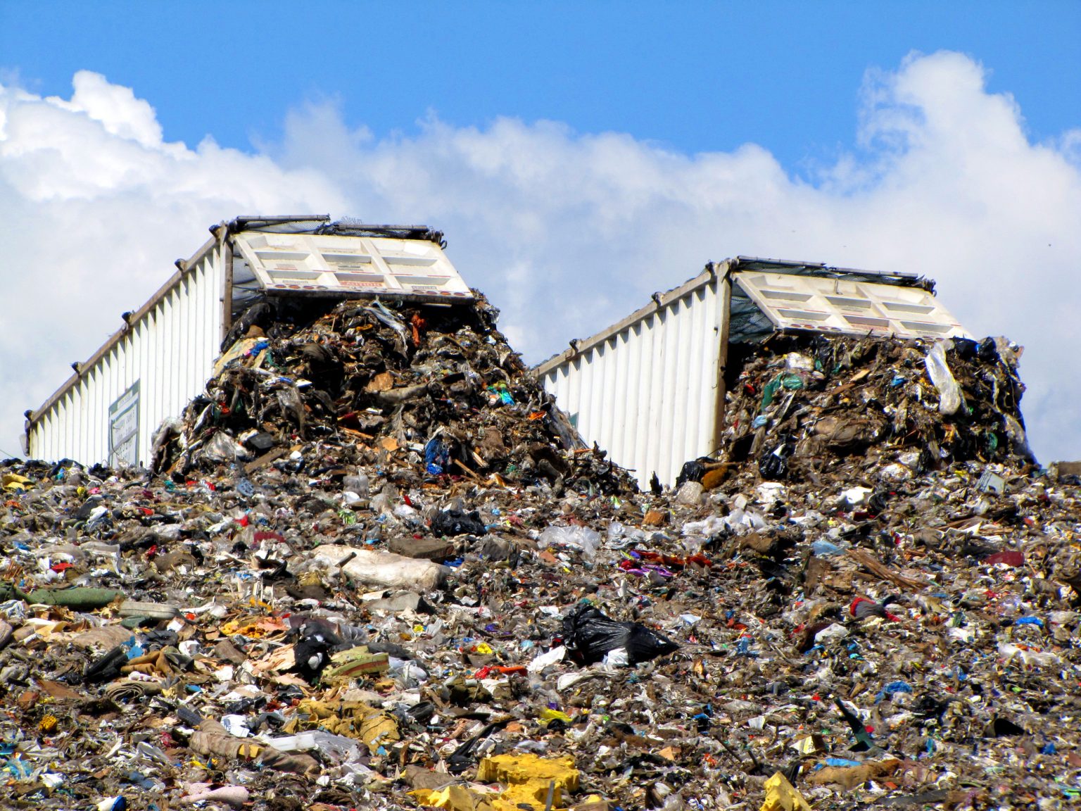 why-are-landfills-bad-for-the-environment-road-transport-technology